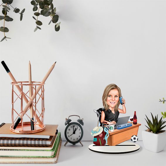 Emekli Tasarımlı Kadın Karikatür Biblo 14