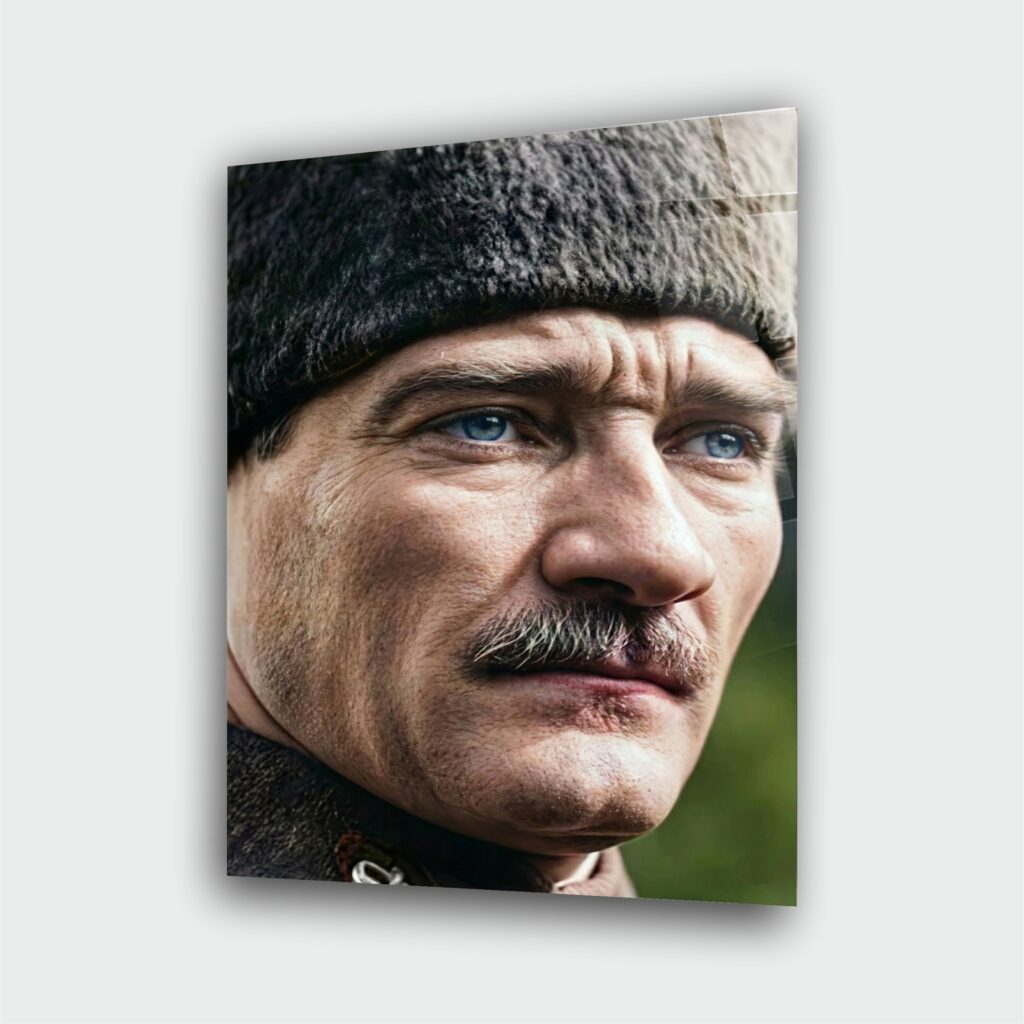 Atatürk Portre Cam Tablo – Çerçevesiz UV Baskı – Model 12