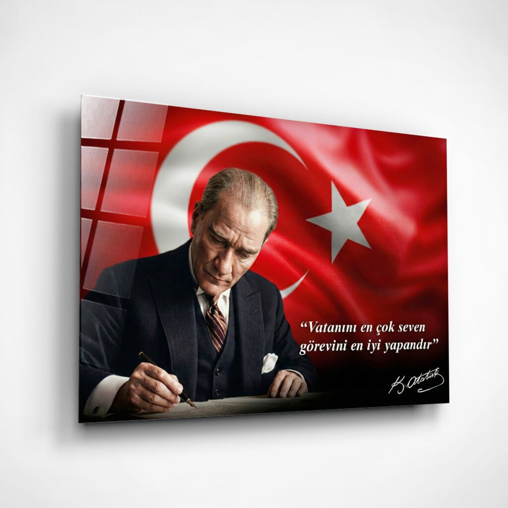 Alternative view of Atatürk Portre Cam Tablo – Çerçevesiz UV Baskı – Model 16