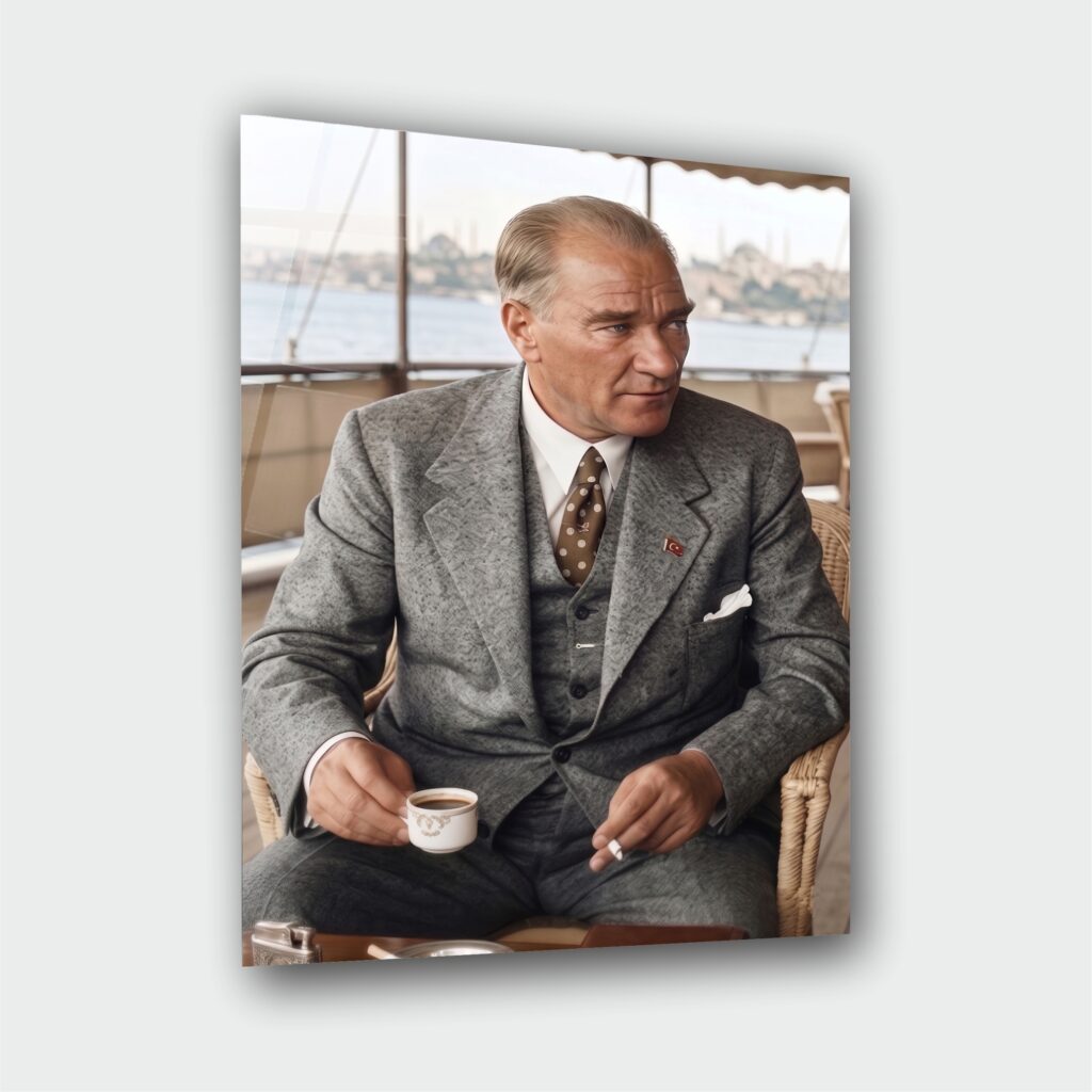 Alternative view of Atatürk Portre Cam Tablo – Çerçevesiz UV Baskı – Model 22